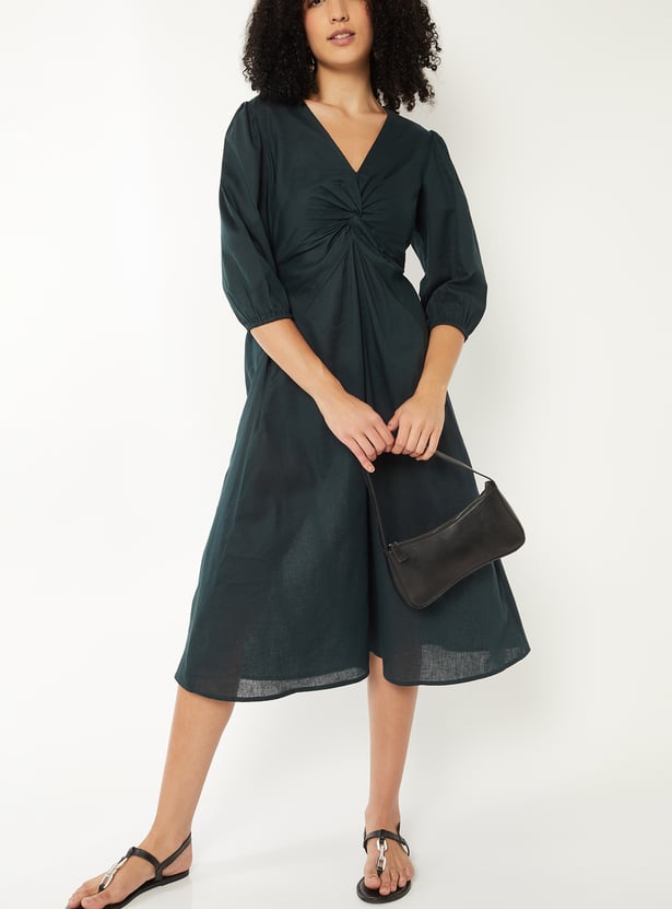 Women Solid Twist Detail Midi Dress