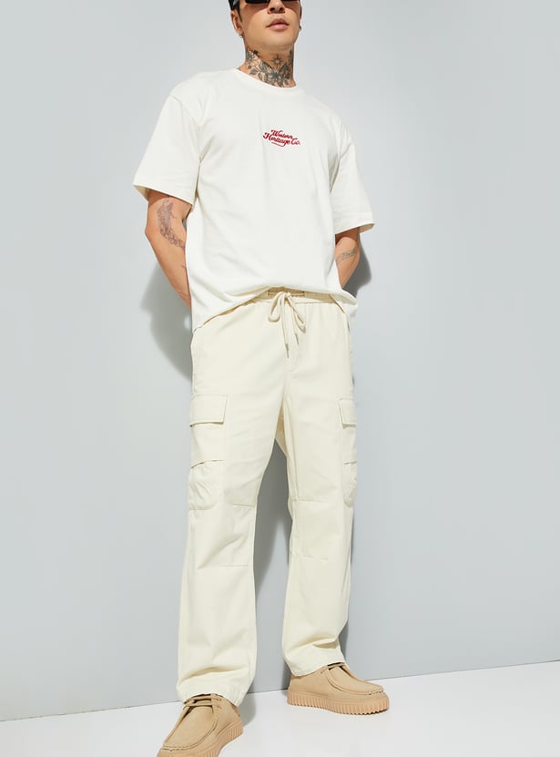 URB_N Men Solid Cargo Trousers