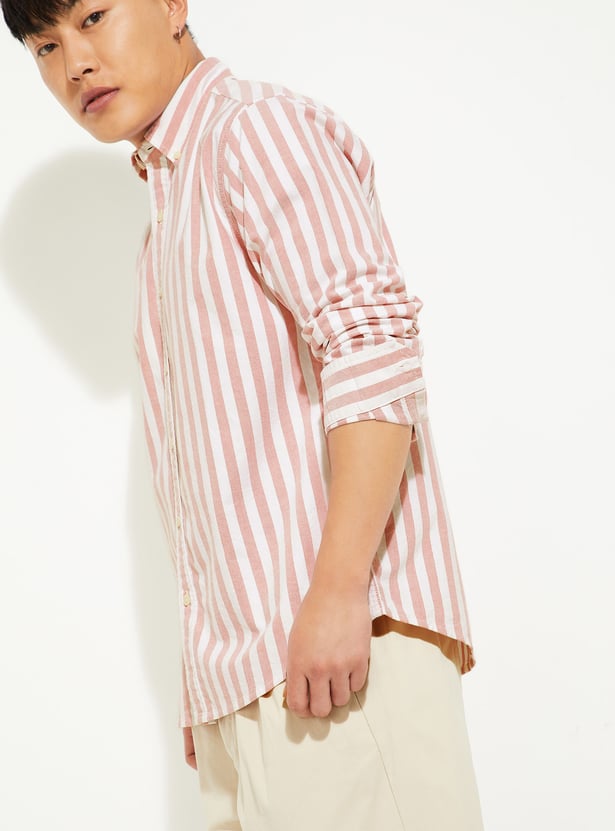 Men Soft Touch Regular Fit Oxford Shirt