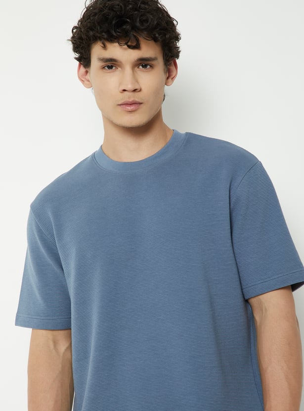 Men Textured T-shirt