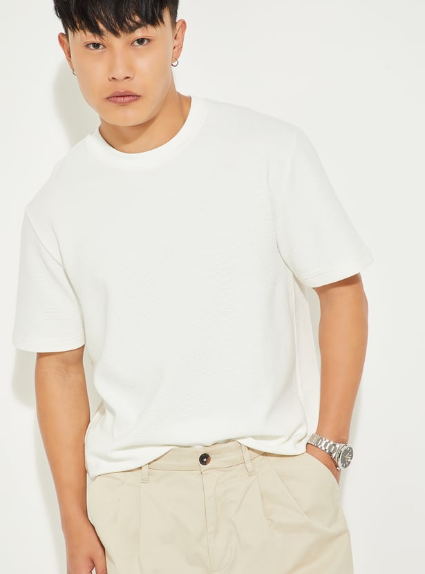Men Textured T-shirt