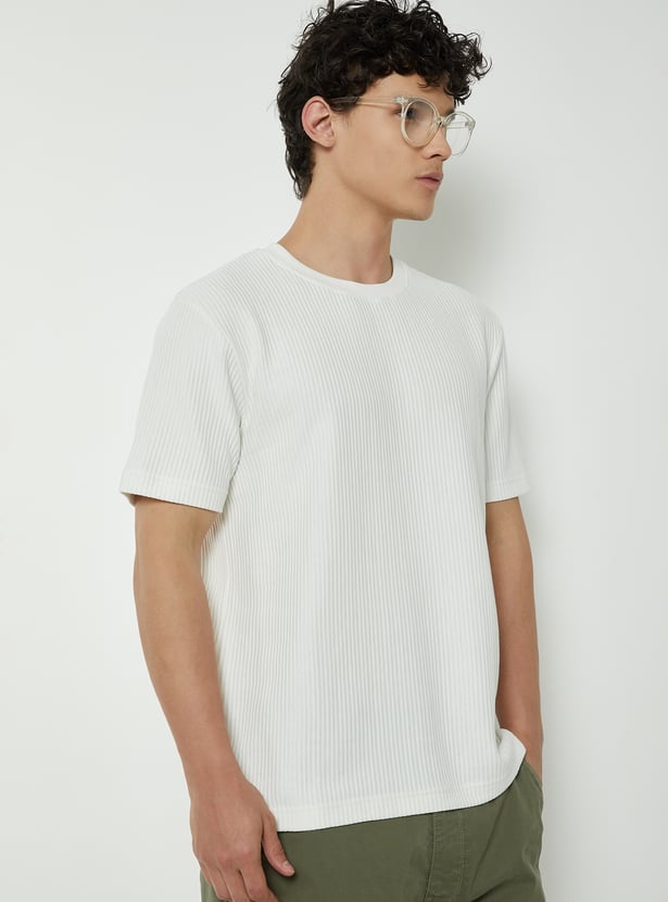 Men Structured Regular Fit T-Shirt