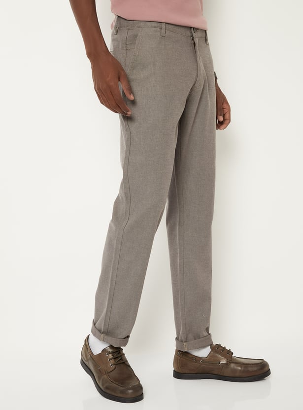 Men Solid Slim Fit Trousers