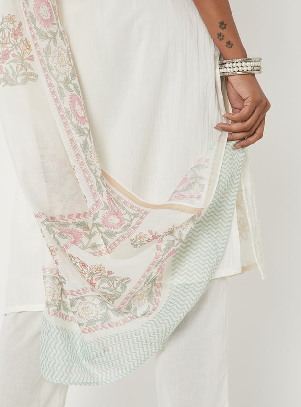 Women Embroidered Straight Kurta Set