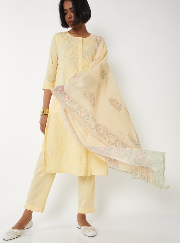Women Embroidered Straight Kurta Set