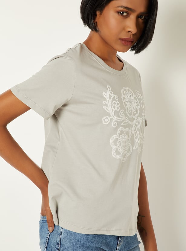 Women Floral Embroidered T-shirt