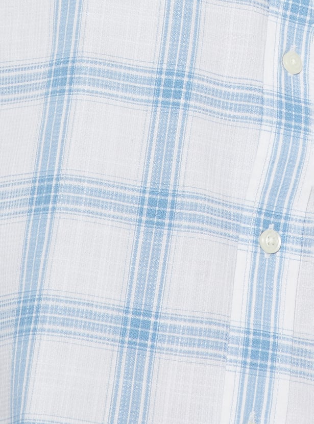 Men Checked Slim Fit Shirt