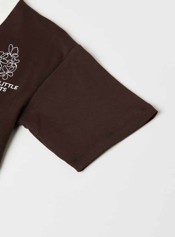 Girls Back Embroidered Johnny Collar T-shirt