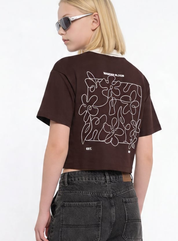 Girls Back Embroidered Johnny Collar T-shirt