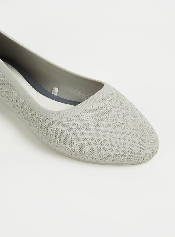 Women Textured Ballerinas
