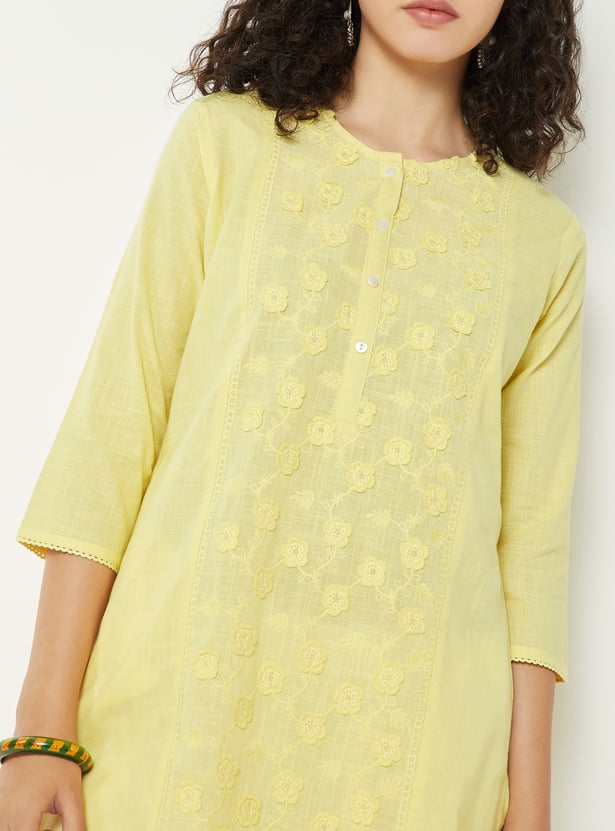 Women Embroidered Straight Kurta