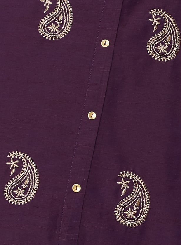 Women Embroidered Straight Kurta