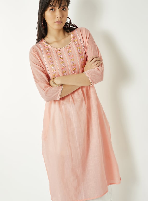 Women Yoke Embroidered Straight Kurta