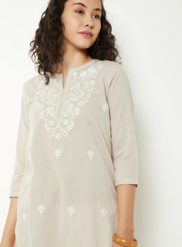 Women Embroidered Straight Kurta