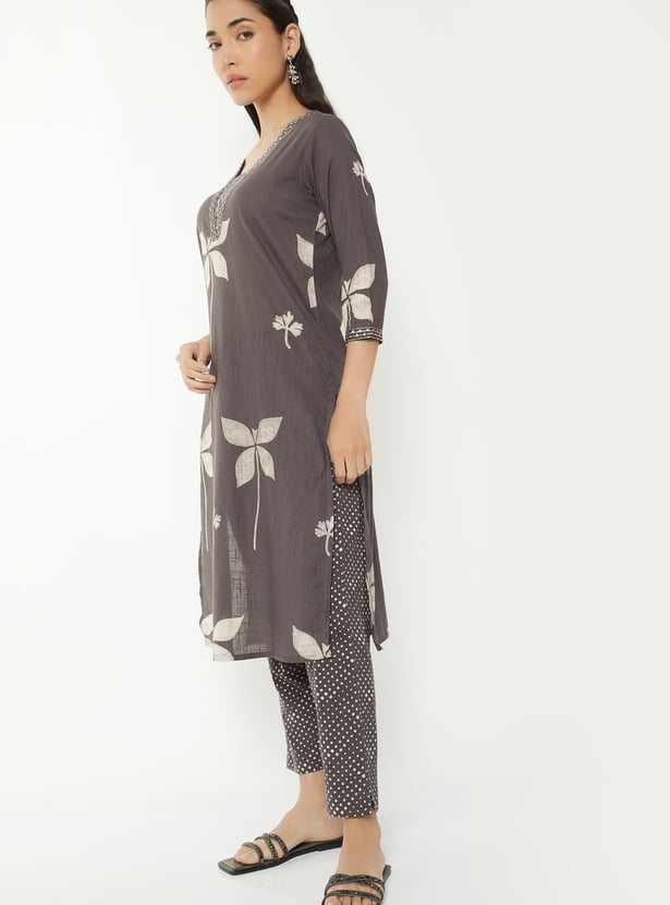 Women Floral Print Straight Kurta Set
