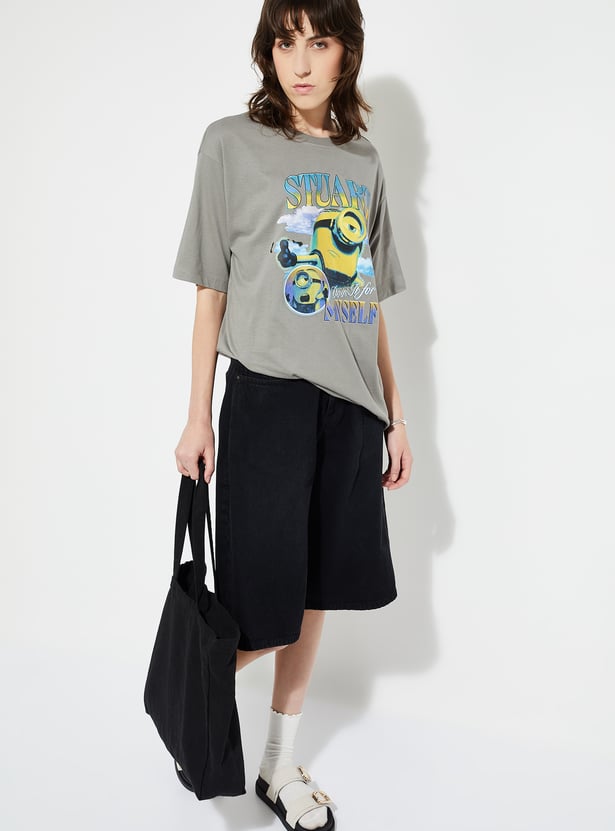 URB_N Women Minion Print Oversized T-shirt