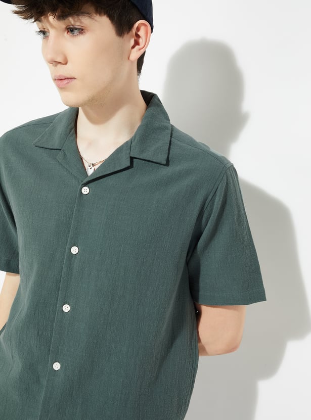 URB_N Men Solid Resort Shirt