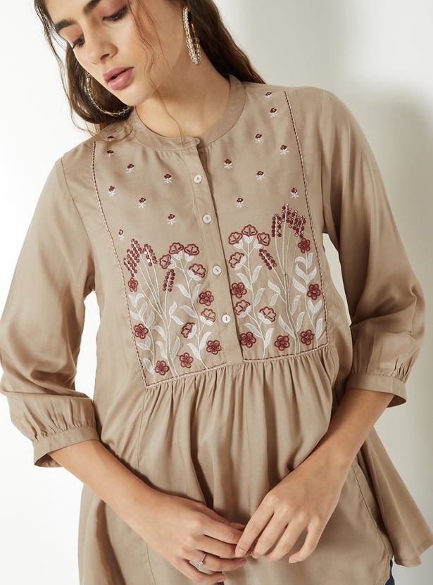 Women Embroidered Tunic