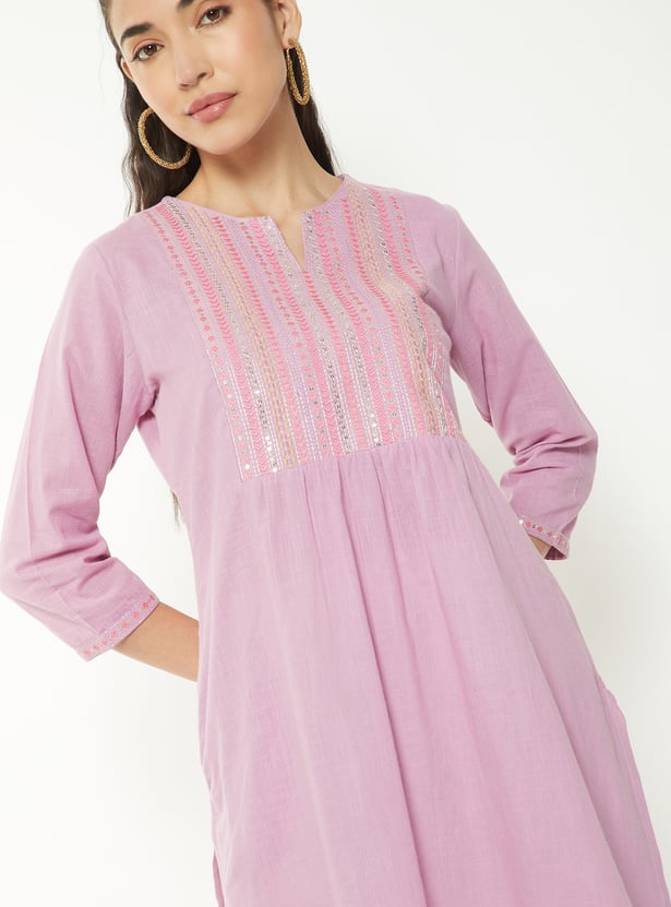Women Embroidered Straight Kurta