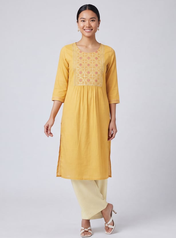 Women Embroidered Empire Kurta