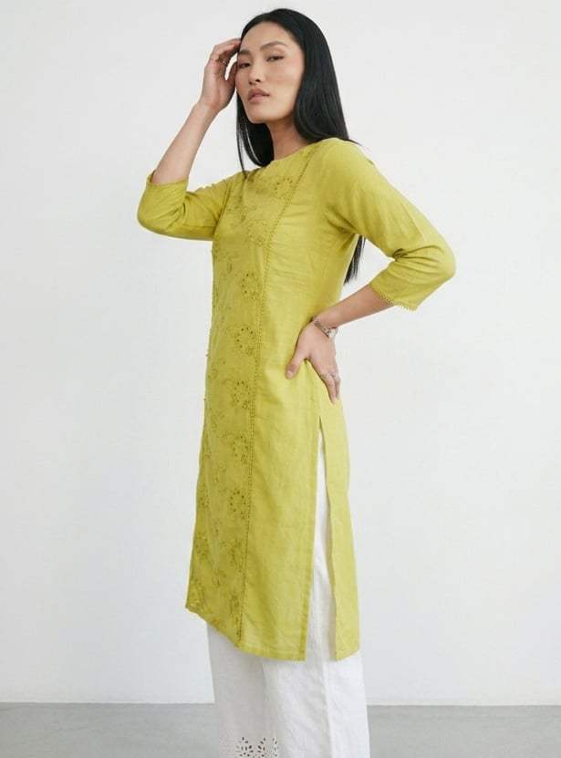 Women Embroidered Straight Kurta