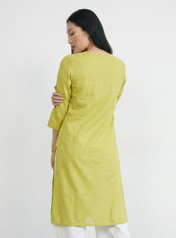Women Embroidered Straight Kurta