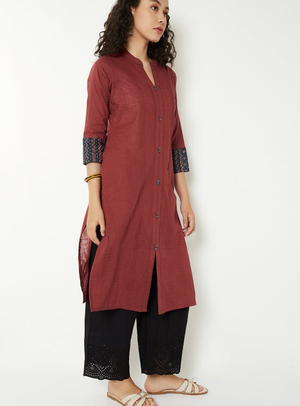 Women Pintuck Straight Kurta