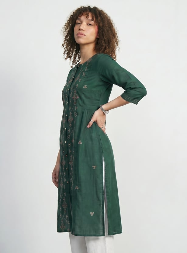 Women Embroidered Straight Kurta