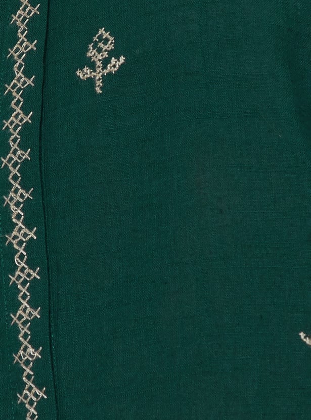 Women Embroidered Straight Kurta