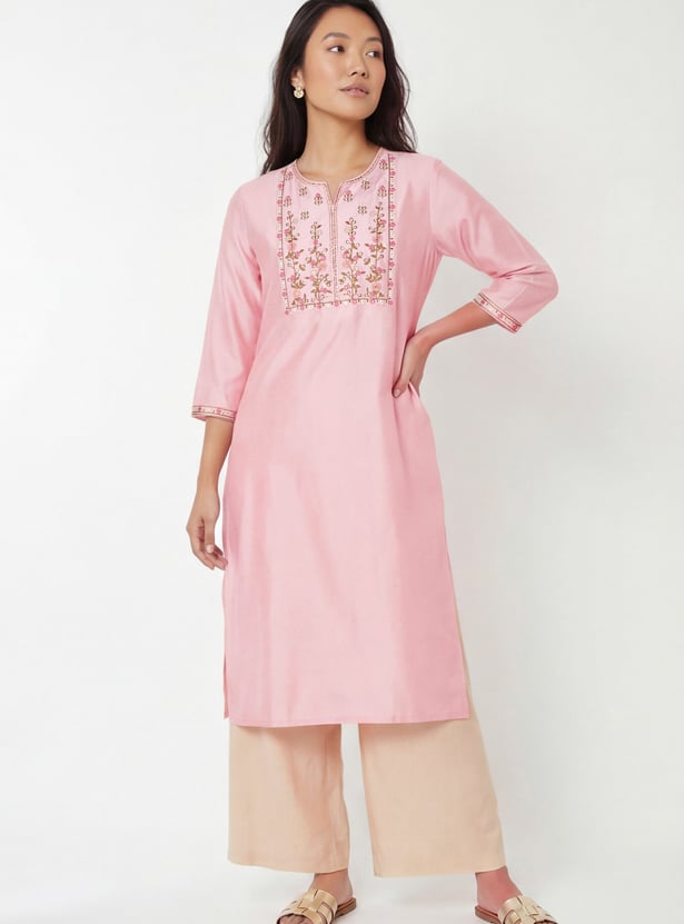 Women Embroidered Straight Kurta