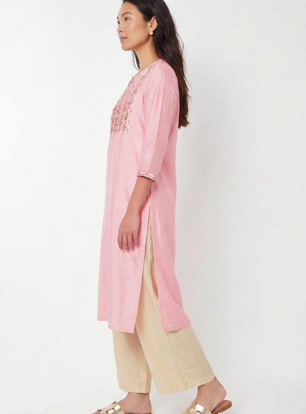 Women Embroidered Straight Kurta