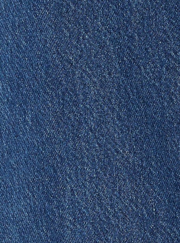 Women Clean Look Mid Rise Jeans