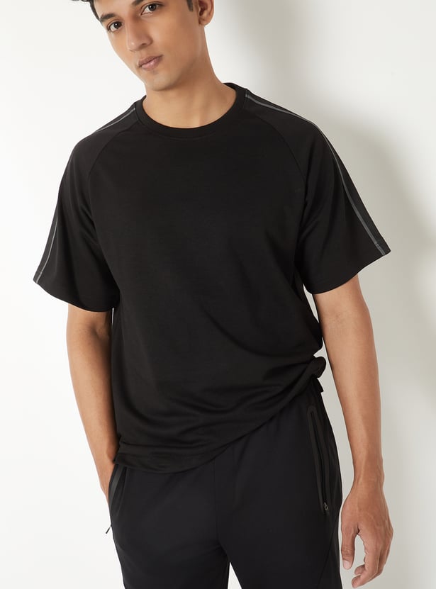 Men Contrast Taping Sports T-shirt