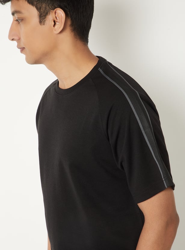 Men Contrast Taping Sports T-shirt