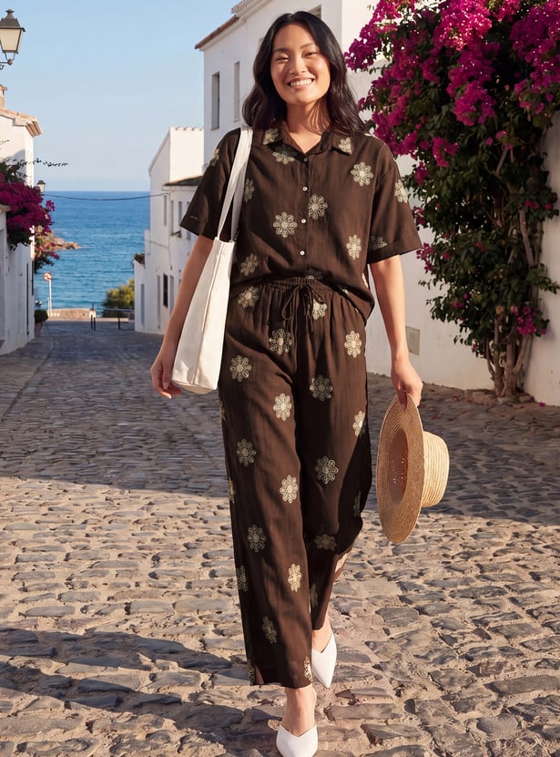Women Embroidered Trousers