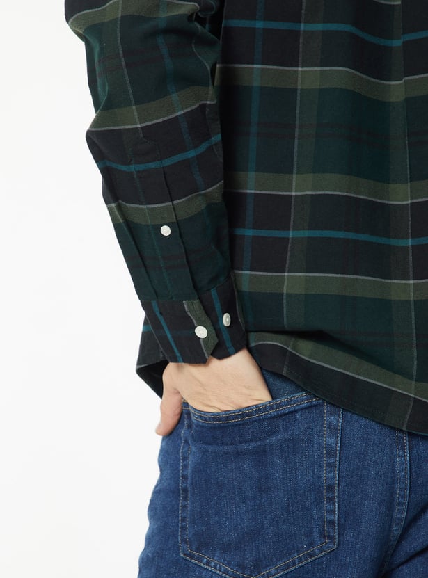 Men Checked Regular Fit Shirt