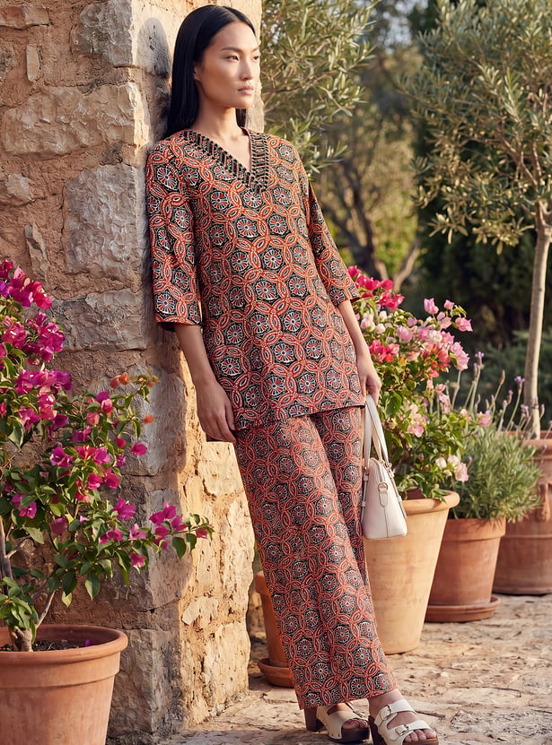 Women Printed Straight Kurti