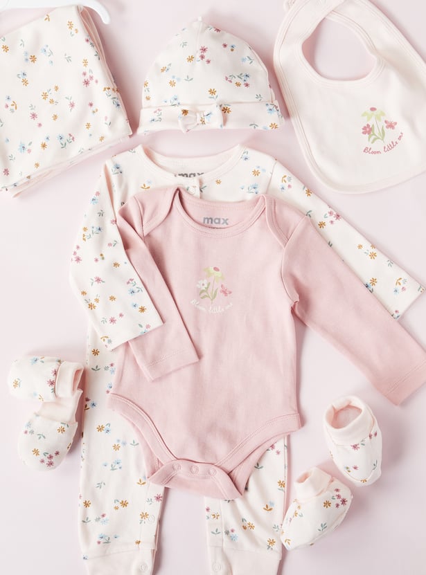 Girls 7 Piece Printed Clothing Gift Set