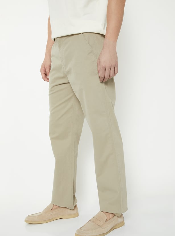 Men Solid Regular Fit Trousers