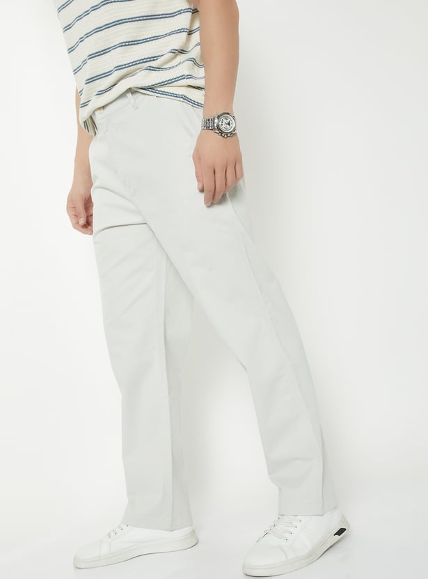Men Solid Regular Fit Trousers