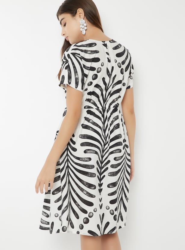 Women Printed Twisted Front A-line Dress