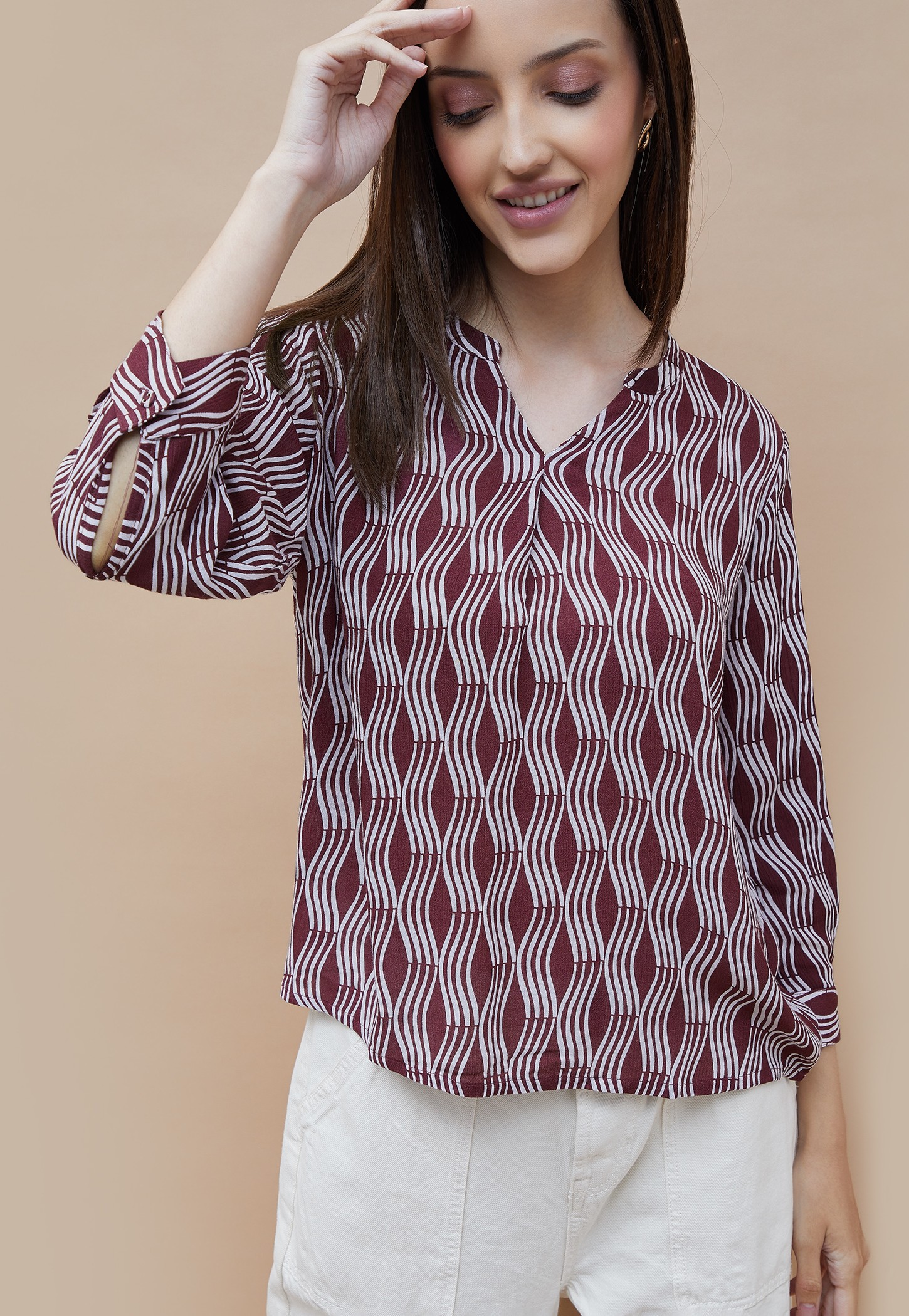 FAME FOREVER Wavy Print Band Collar Top-picture-15