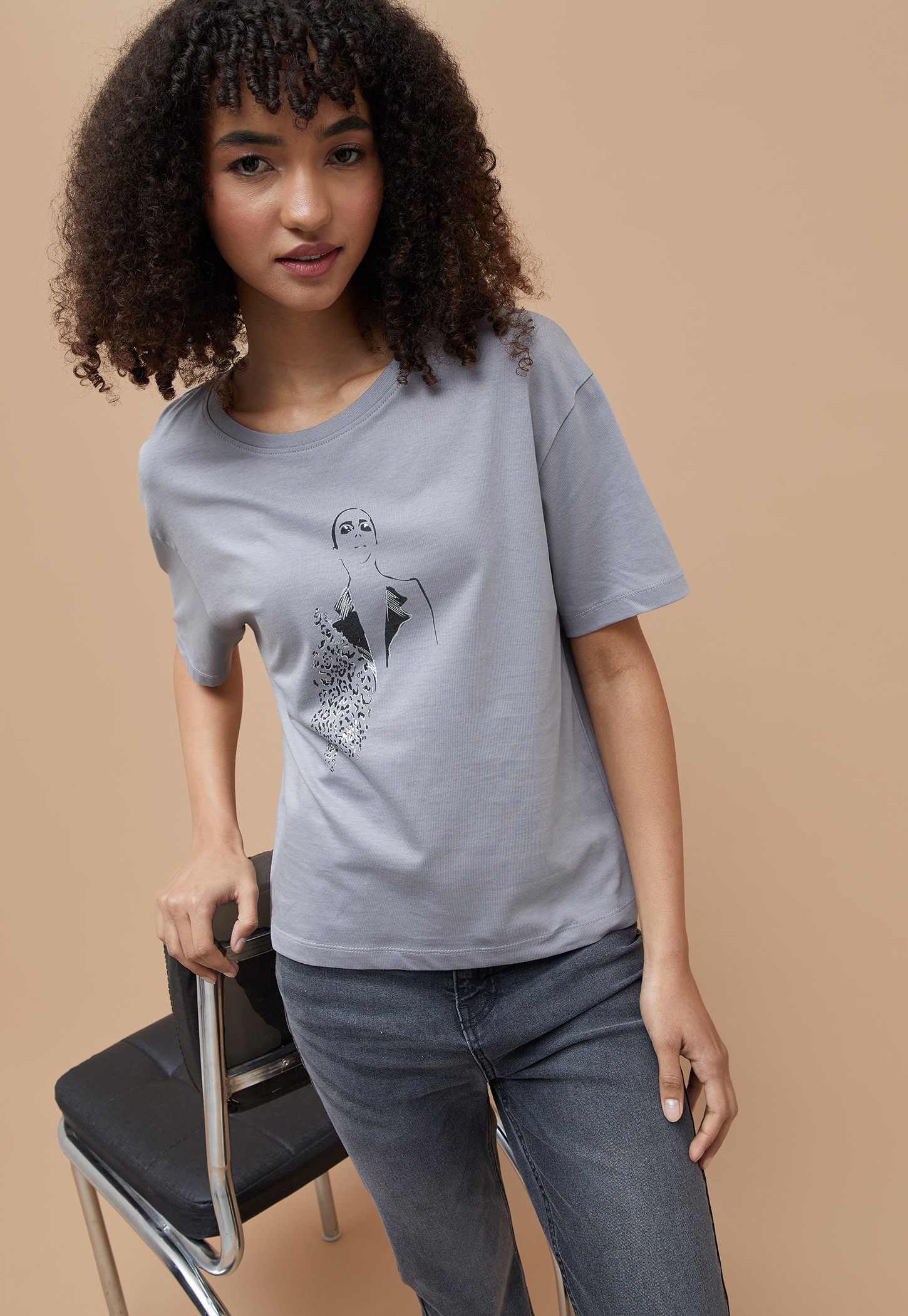 FAME FOREVER Graphic Print T-shirt-picture-12