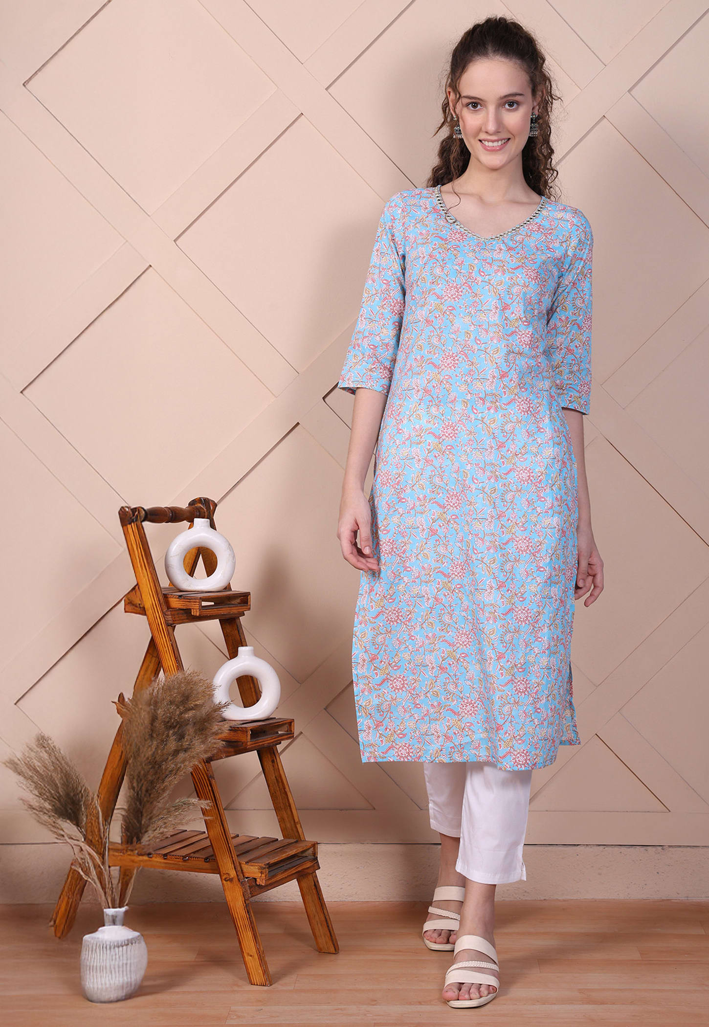 AURELIA Floral Print Straight Kurta.-picture-22