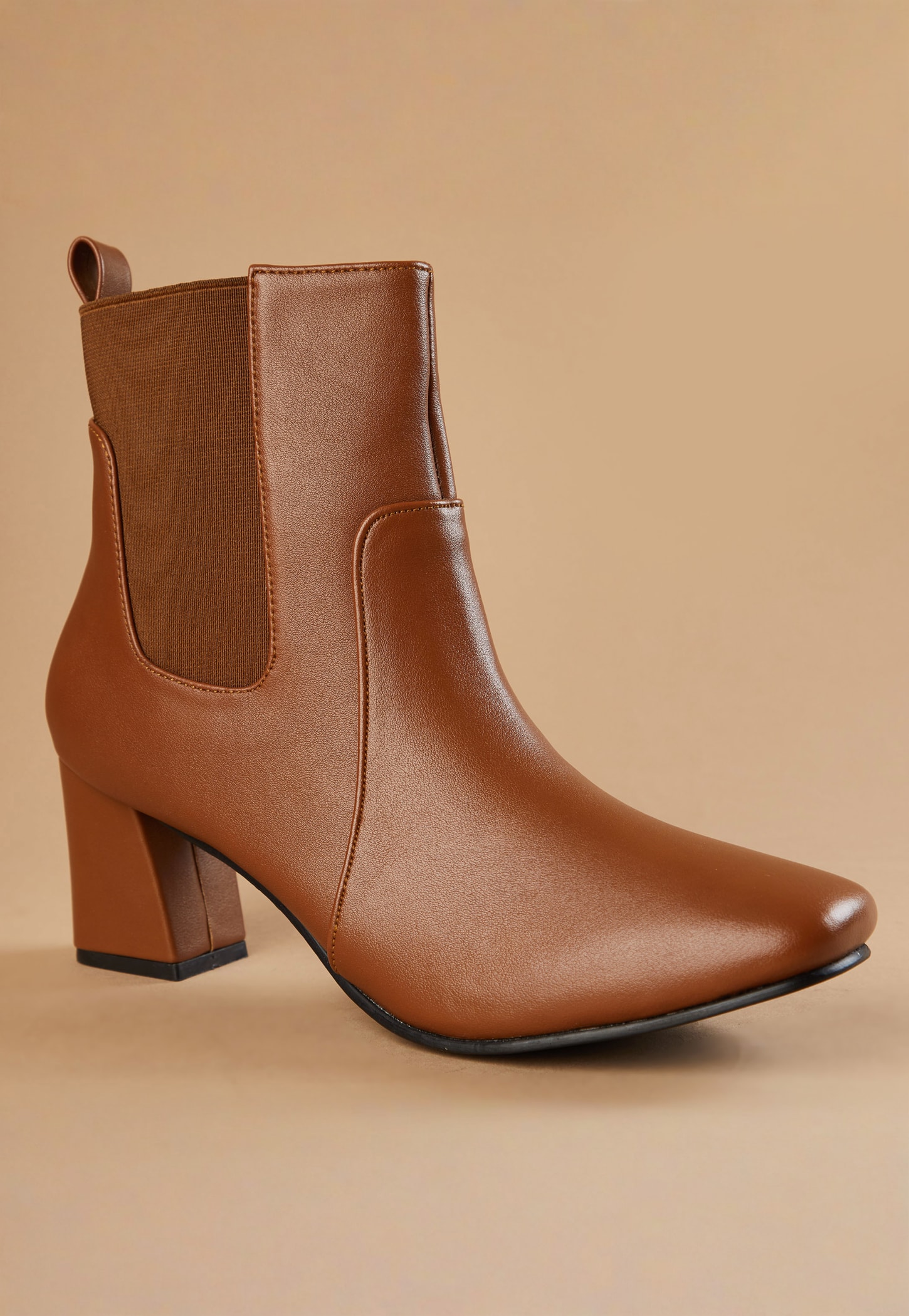 GINGER Solid Heeled Chelsea Boots-picture-45