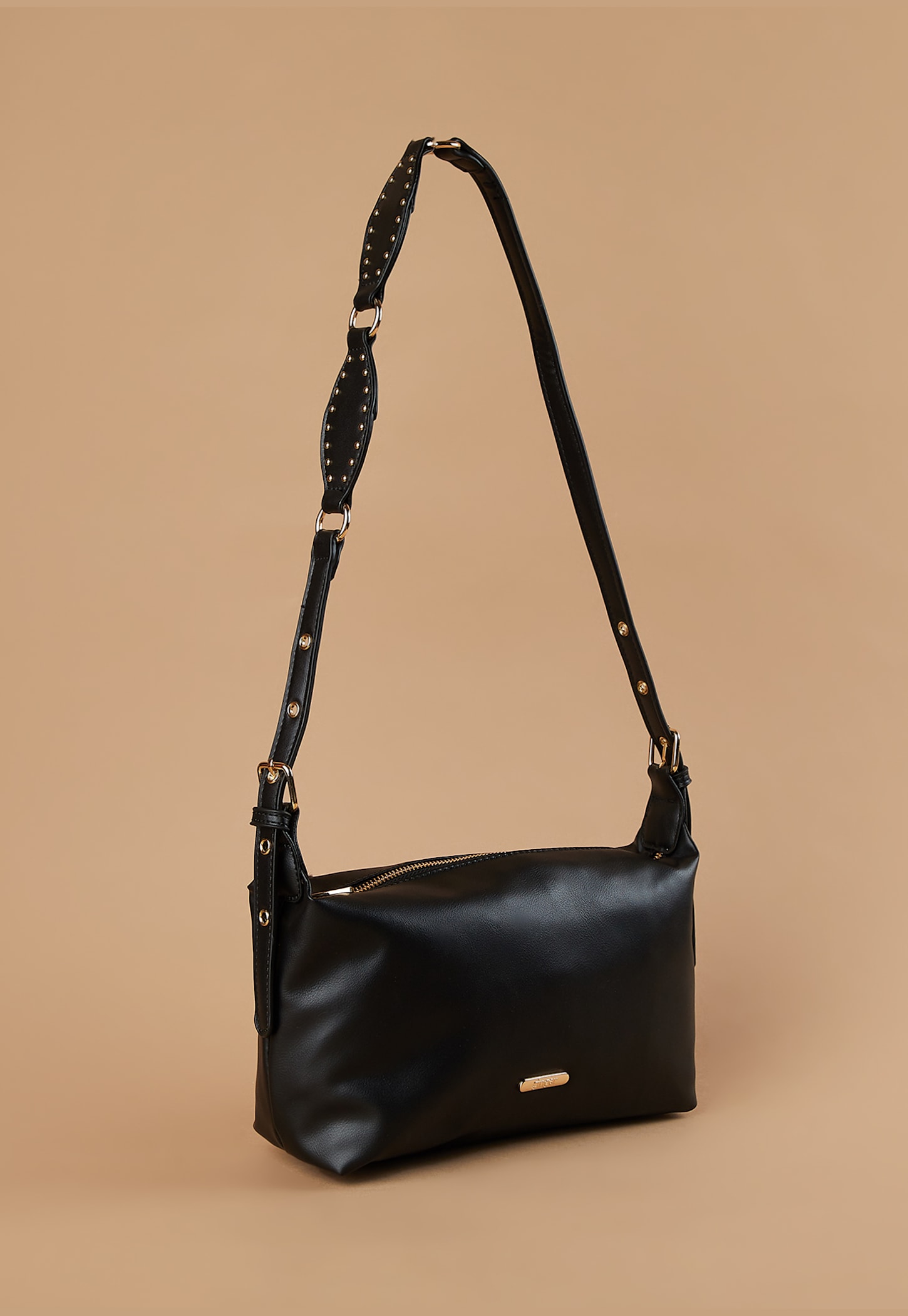 GINGER Solid Sling Bag