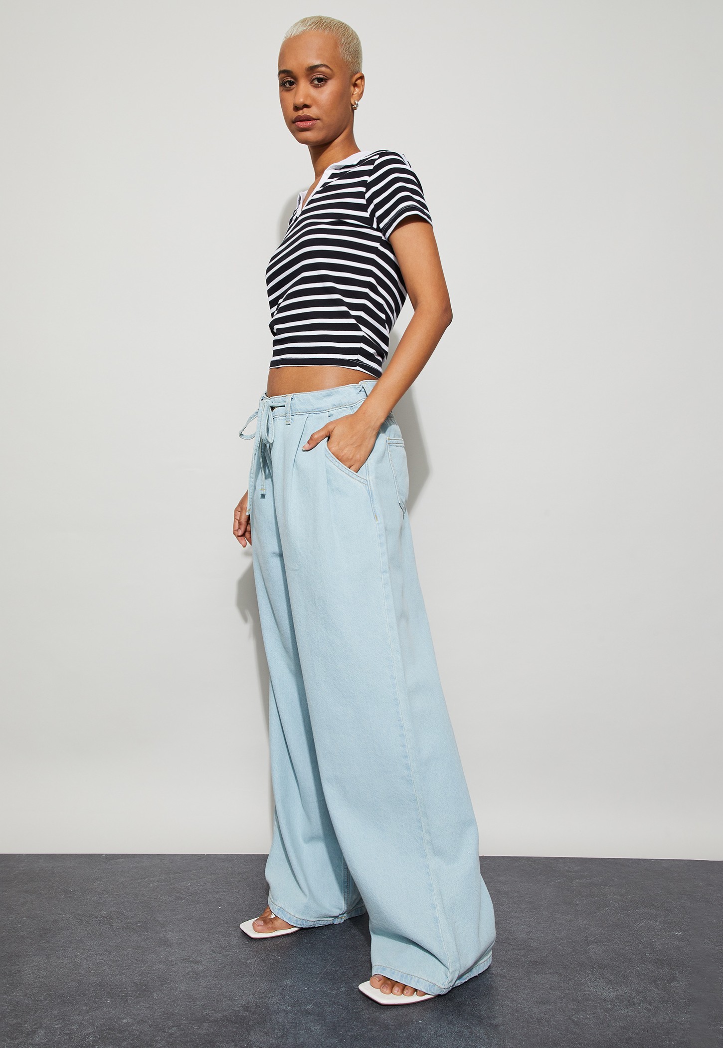 GINGER Washed Wide Leg Jeans-picture-31