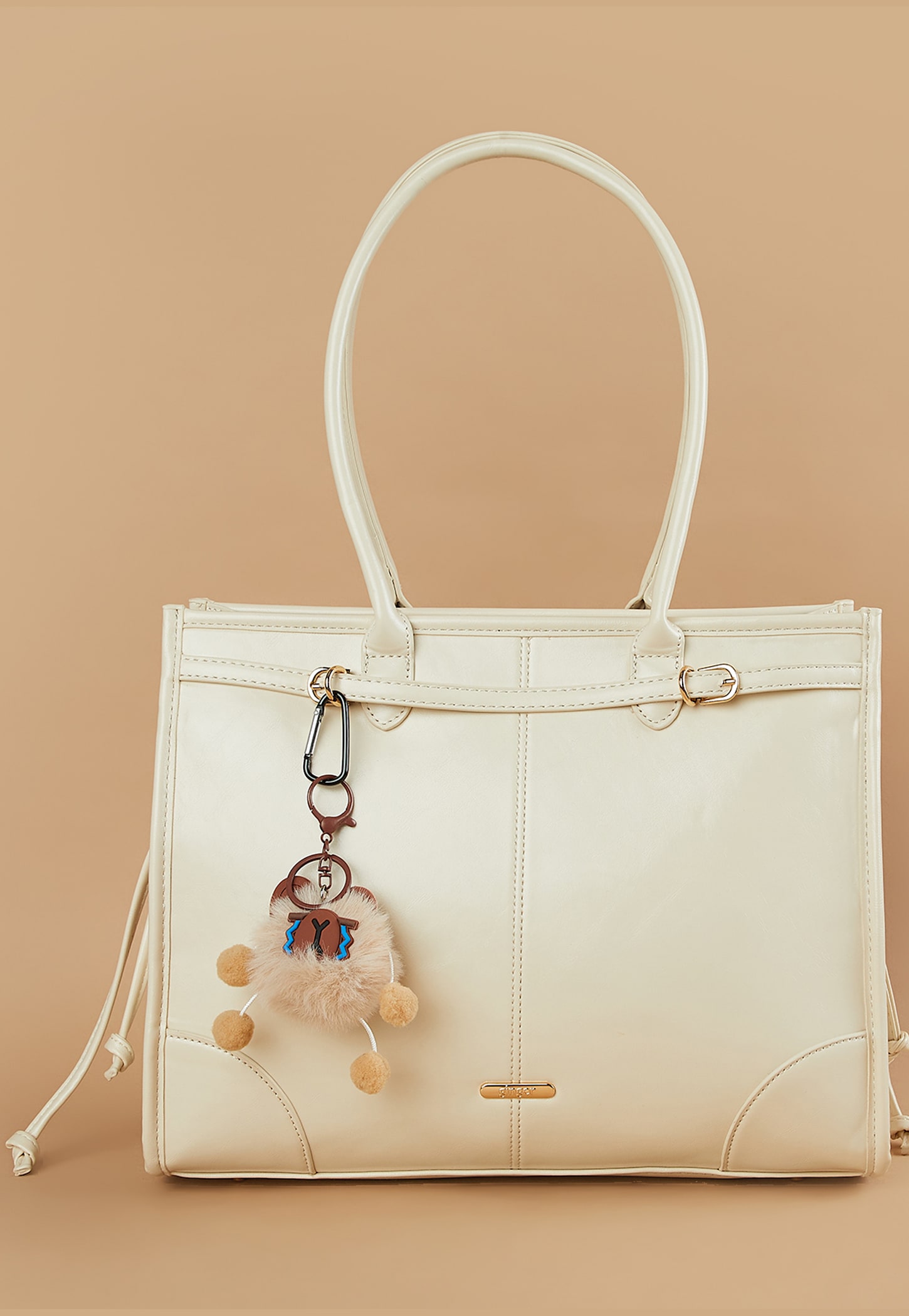 GINGER Shoulder Bag with Bag Tag