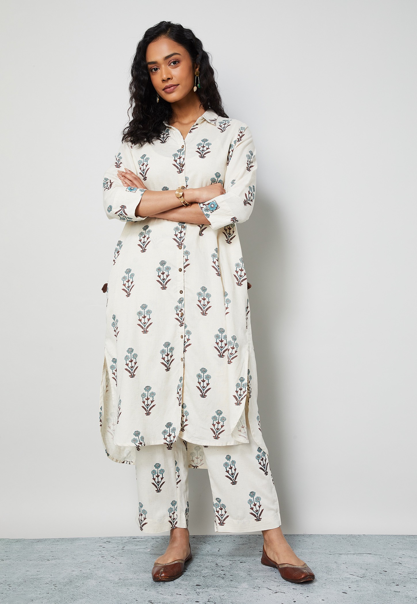 MELANGE Floral Motif High Low Hem Kurta Set-picture-43