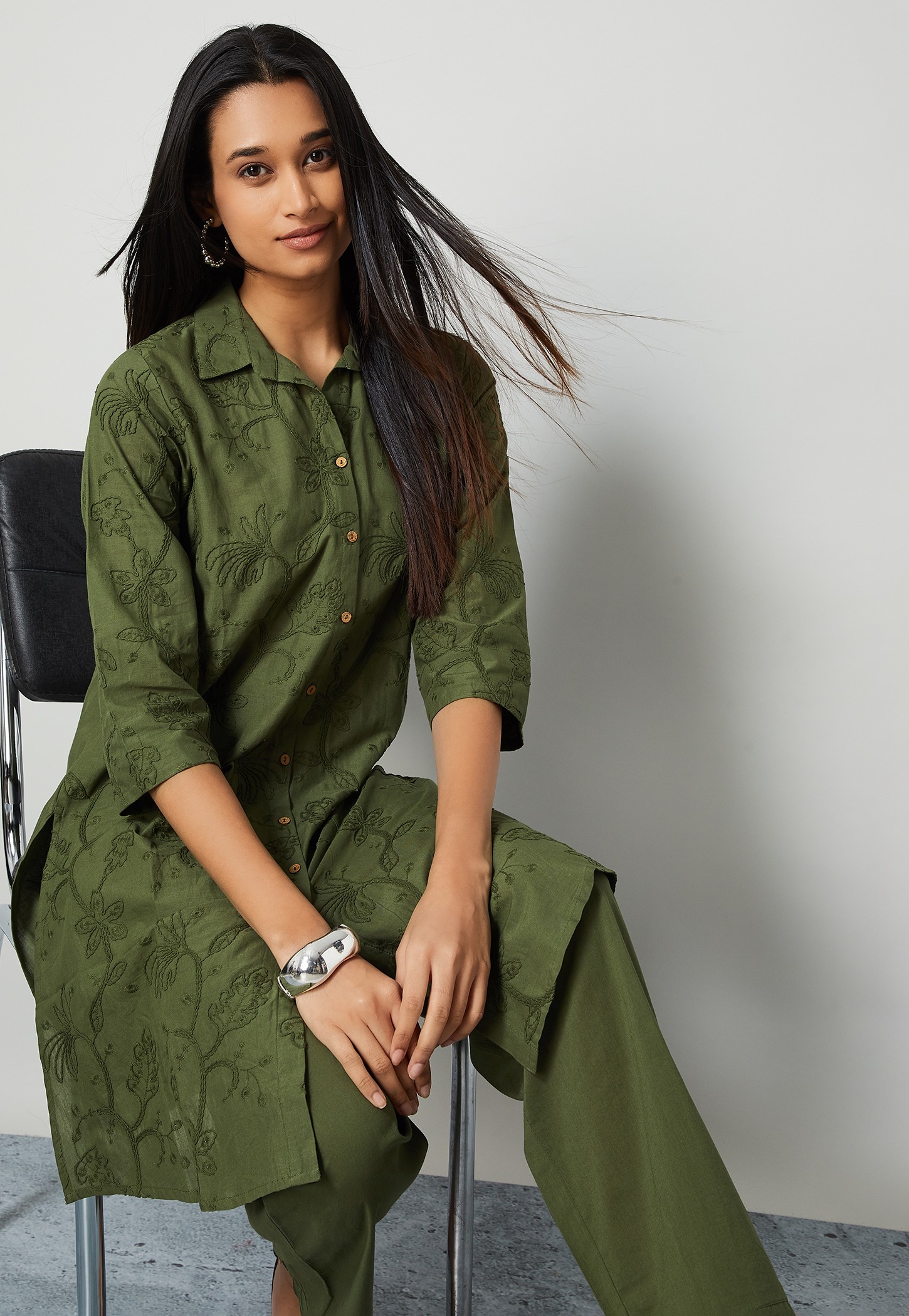MELANGE Embroidered Straight Kurta Set-picture-10